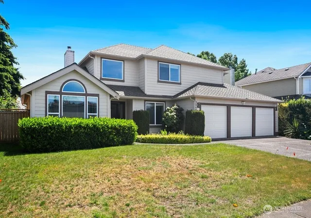 Photo 2 of Single family home for sale at 34626 10th Place Sw, Federal Way, WA 98023 | MLS# NWM2542732 | Listing updated on 2026-09-22