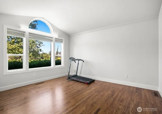 Photo 3 of Single family home for sale at 34626 10th Place SW, Federal Way, WA 98023 | MLS# NWM2542732 | Listing updated on 2026-09-22