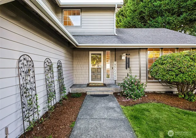 Photo 3 of Sale Pending at 1620 12th Street SW, Puyallup, WA 98371 | MLS# NWM2542743 | Listing updated on 2026-08-27
