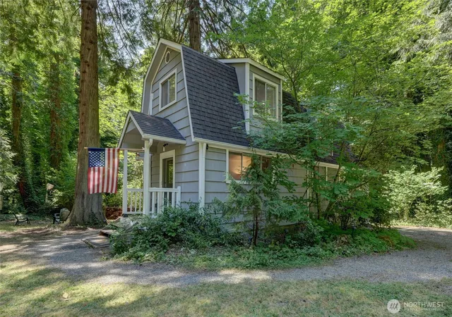 Photo 2 of Single family home for sale at 5618 Ne Arrowhead Pl, Poulsbo, WA 98370 | MLS# NWM2542782 | Listing updated on 2026-09-22