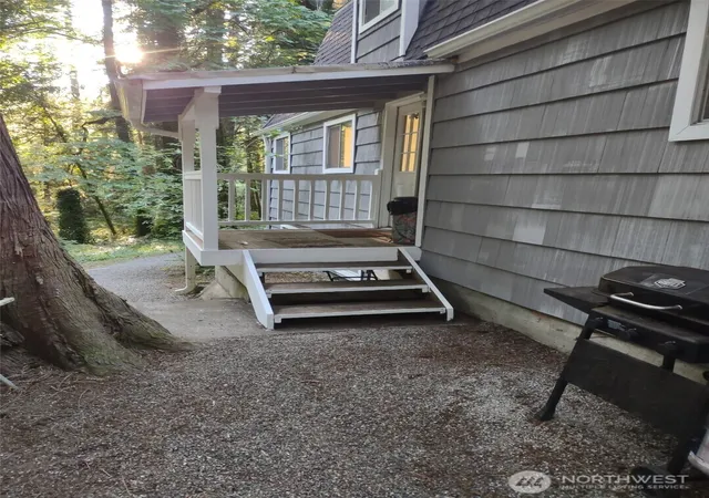 Photo 3 of Single family home for sale at 5618 NE Arrowhead Pl, Poulsbo, WA 98370 | MLS# NWM2542782 | Listing updated on 2026-09-22