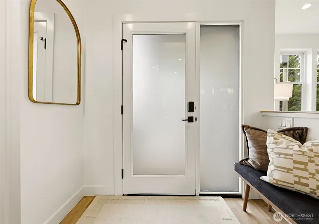 Photo 3 of Contingent at 315 Se Andrews St, Issaquah, WA 98027 | MLS# NWM2542832 | Listing updated on 2026-09-22