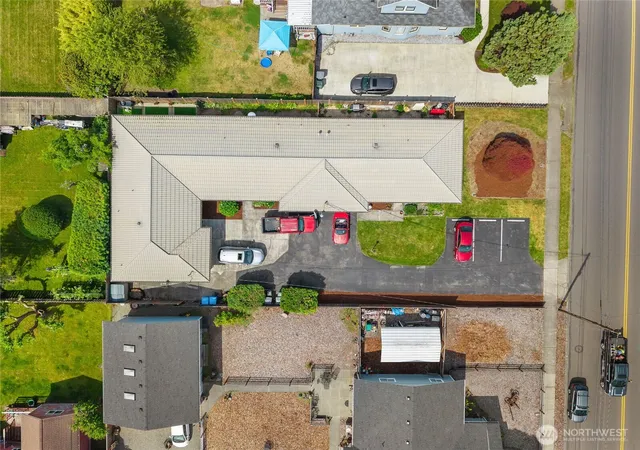 Photo 2 of Multi family home for sale at 1010 W Pioneer, Puyallup, WA 98371 | MLS# NWM2542836 | Listing updated on 2026-09-22