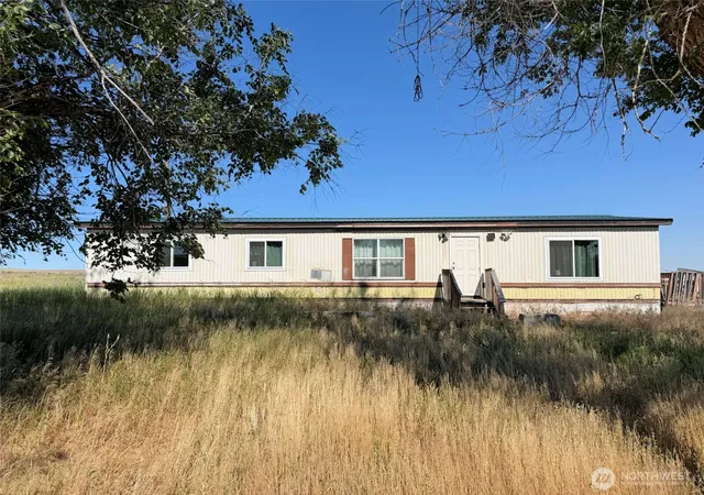 Photo 1 of Manufactured home for sale at 32498 Crick Rd N, Wilbur, WA 99185 | MLS# NWM2542855 | Listing updated on 2026-09-22