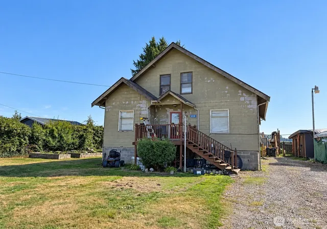 Photo 1 of Sale Pending at 810 Cul De Sac Ave, Burlington, WA 98233 | MLS# NWM2542860 | Listing updated on 2026-09-19