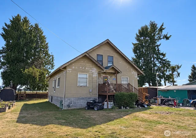 Photo 2 of Sale Pending at 810 Cul De Sac Ave, Burlington, WA 98233 | MLS# NWM2542860 | Listing updated on 2026-09-19