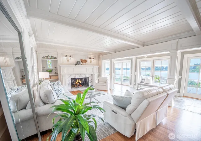 Photo 3 of Single family home for sale at 10007 Lake Steilacoom Dr Sw, Lakewood, WA 98498 | MLS# NWM2542902 | Listing updated on 2026-09-22