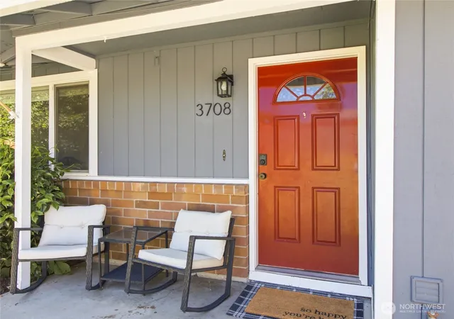 Photo 3 of Single family home for sale at 3708 N Orchard St, Tacoma, WA 98407 | MLS# NWM2542930 | Listing updated on 2026-09-23