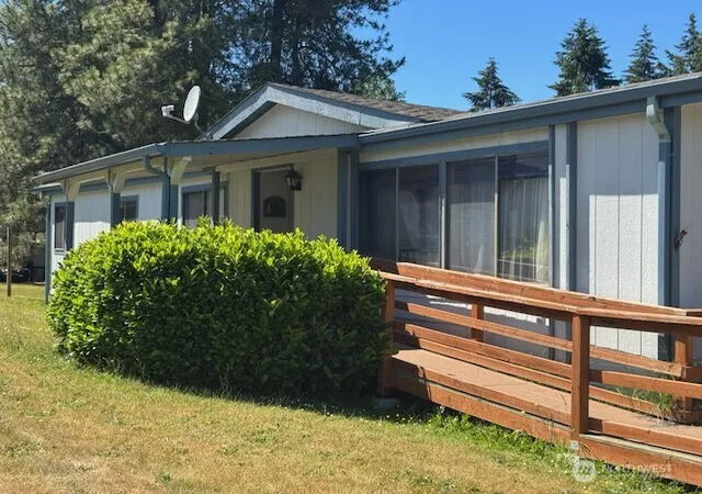 Photo 2 of Manufactured home for sale at 90 Baywood Village Rd #44, Sequim, WA 98382 | MLS# NWM2542958 | Listing updated on 2026-09-22