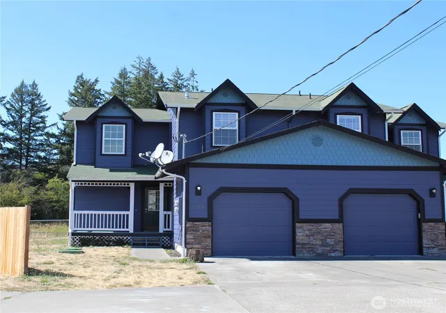 Photo 2 of Multi family home for sale at 735 Crystal Springs Rd Nw, Yelm, WA 98597 | MLS# NWM2542985 | Listing updated on 2026-10-17