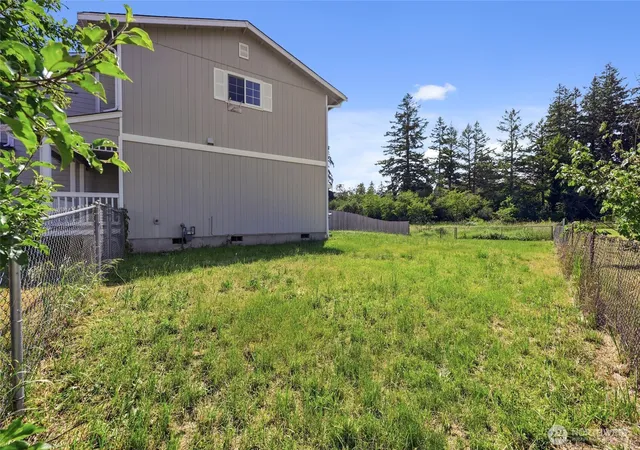 Photo 3 of House for sale at 735 Crystal Springs Rd NW, Yelm, WA 98597 | MLS# NWM2542985 | Listing updated on 2026-10-17