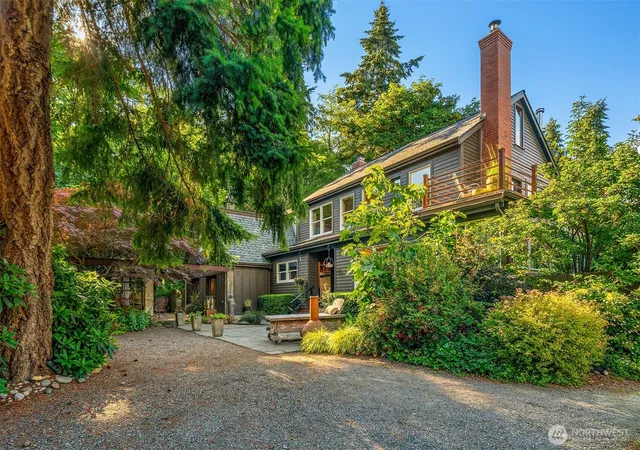 Photo 1 of Single family home for sale at 8416 Sw 216th Street, Vashon, WA 98070 | MLS# NWM2542986 | Listing updated on 2026-09-21