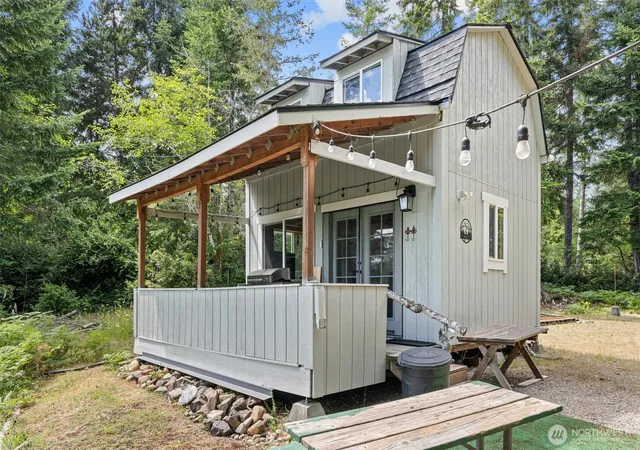 Photo 3 of Single family home for sale at 1090 Ne Patton, Tahuya, WA 98588 | MLS# NWM2542997 | Listing updated on 2026-09-22