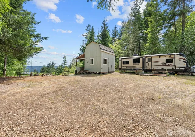 Photo 4 of Single family home for sale at 1090 NE Patton, Tahuya, WA 98588 | MLS# NWM2542997 | Listing updated on 2026-09-22