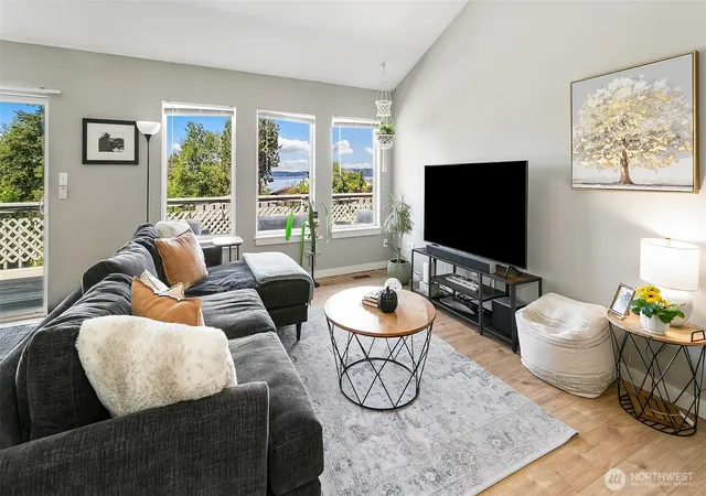 Photo 2 of Condo for sale at 27917 10th Avenue S, Des Moines, WA 98198 | MLS# NWM2543029 | Listing updated on 2026-09-22