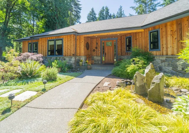 Photo 2 of Single family home for sale at 7335 Meridian Rd Se, Olympia, WA 98513 | MLS# NWM2543030 | Listing updated on 2026-10-01