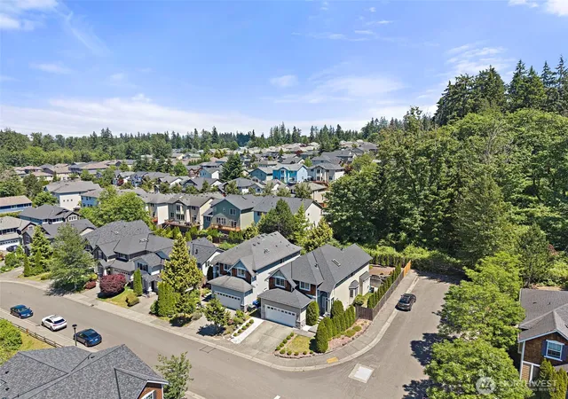 Photo 2 of Single family home for sale at 19824 83rd Place Ne, Kenmore, WA 98028 | MLS# NWM2543041 | Listing updated on 2026-10-02