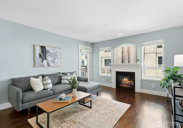 Photo 3 of Condo for sale at 1711 E Olive Way #314, Seattle, WA 98102 | MLS# NWM2543045 | Listing updated on 2026-09-22