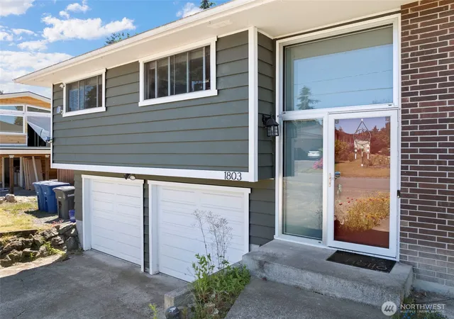 Photo 2 of Single family home for sale at 1803 S 232nd Street, Des Moines, WA 98198 | MLS# NWM2543052 | Listing updated on 2026-10-13