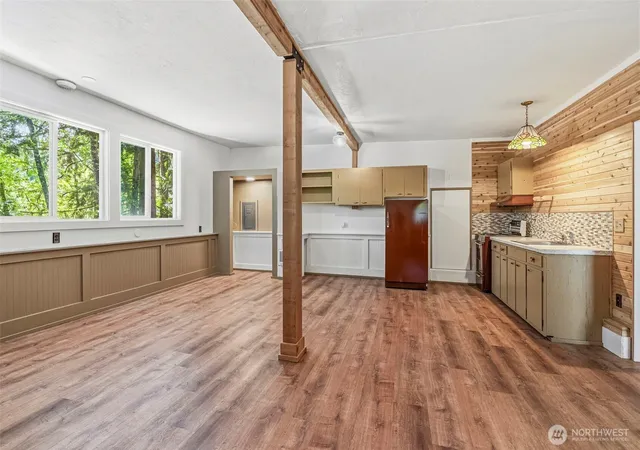 Photo 2 of Single family home for sale at 1701 Tower Rd, Castle Rock, WA 98611 | MLS# NWM2543071 | Listing updated on 2026-09-22