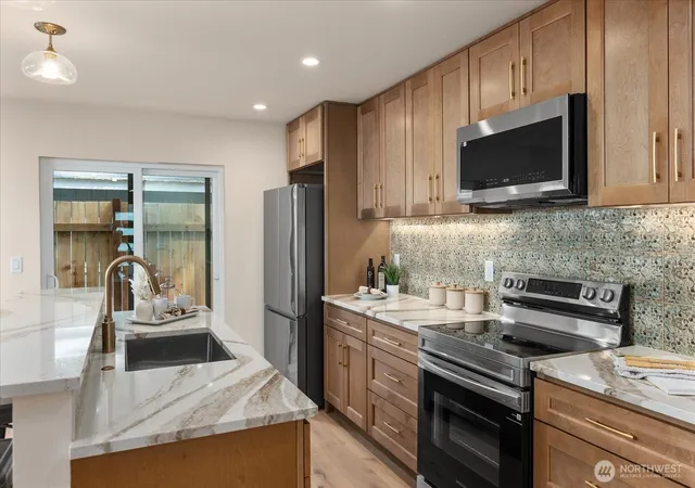 Photo 3 of Single family home for sale at 3706 NE 137th Street, Seattle, WA 98125 | MLS# NWM2543073 | Listing updated on 2026-10-01