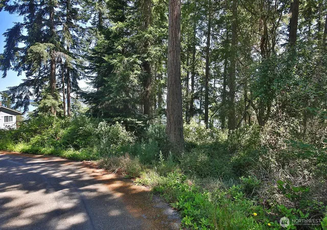 Photo 2 of Land for sale at 0 Belvedere Pl, Coupeville, WA 98239 | MLS# NWM2543082 | Listing updated on 2026-09-22