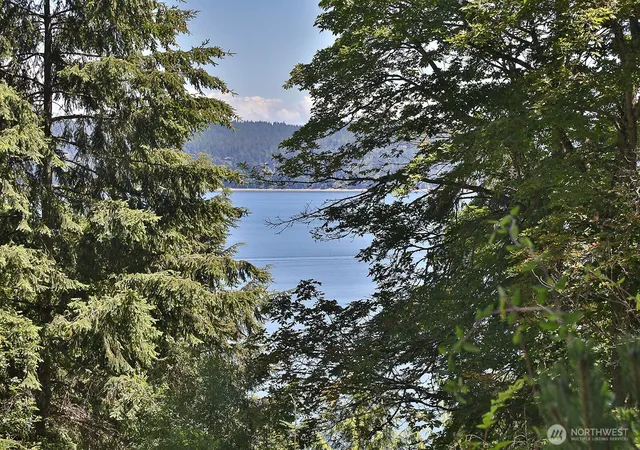 Photo 4 of Land for sale at 0 Belvedere Pl, Coupeville, WA 98239 | MLS# NWM2543082 | Listing updated on 2026-09-22