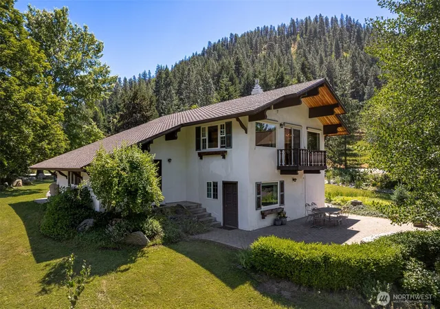 Photo 2 of Single family home for sale at 9724 Dye Rd, Leavenworth, WA 98826 | MLS# NWM2543105 | Listing updated on 2026-09-22