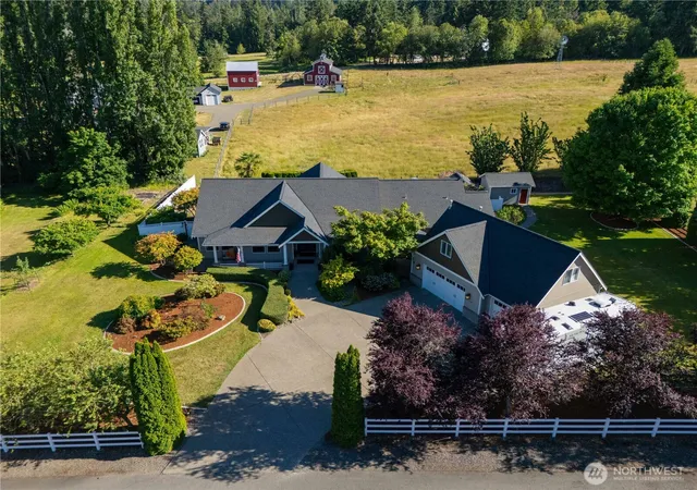 Photo 2 of Sale Pending at 5604 33rd Street Ct Nw, Gig Harbor, WA 98335 | MLS# NWM2543131 | Listing updated on 2026-09-30
