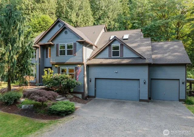 Photo 1 of Single family home for sale at 10930 Kelly Rd Ne, Carnation, WA 98014 | MLS# NWM2543154 | Listing updated on 2026-10-02