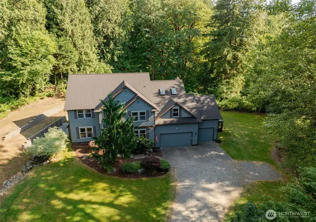 Photo 3 of Single family home for sale at 10930 Kelly Rd Ne, Carnation, WA 98014 | MLS# NWM2543154 | Listing updated on 2026-10-02
