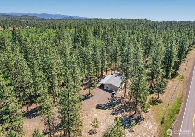 Photo 2 of Manufactured home for sale at 2 Boardman Way, Goldendale, WA 98620 | MLS# NWM2543163 | Listing updated on 2026-09-29