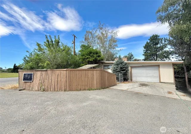 Photo 1 of Single family home for sale at 63 Kermal Rd, Omak, WA 98841 | MLS# NWM2543168 | Listing updated on 2026-09-22