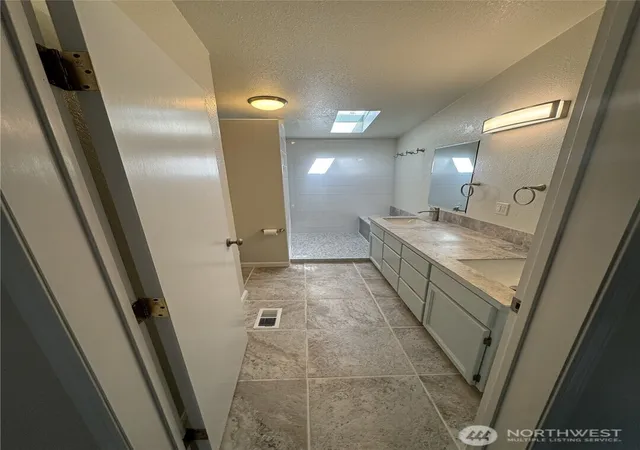 Photo 3 of Manufactured home for sale at 2168 Norman Dr, Oak Harbor, WA 98277 | MLS# NWM2543202 | Listing updated on 2026-09-22