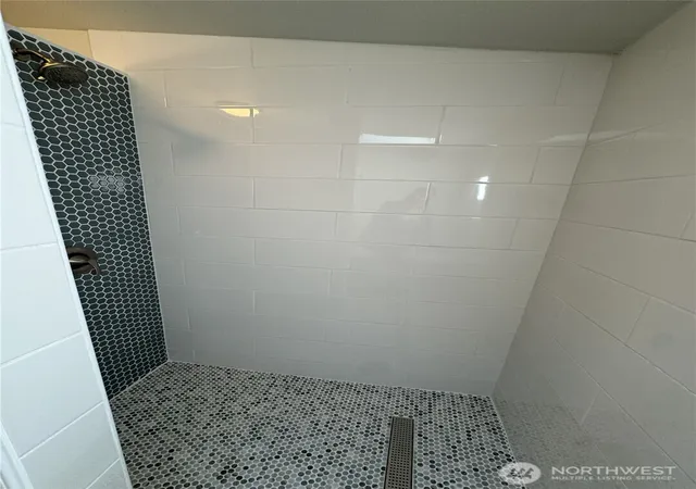Photo 3 of Manufactured home for sale at 2168 Norman Dr, Oak Harbor, WA 98277 | MLS# NWM2543202 | Listing updated on 2026-09-22