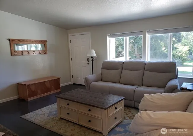 Photo 4 of Manufactured home for sale at 2168 Norman Dr, Oak Harbor, WA 98277 | MLS# NWM2543202 | Listing updated on 2026-09-22