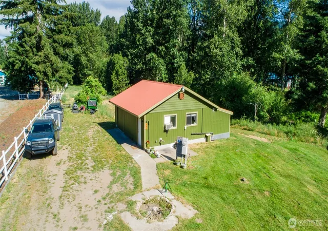 Photo 1 of Sale Pending at 365 Black Bear Dr, Cle Elum, WA 98922 | MLS# NWM2543225 | Listing updated on 2026-10-01