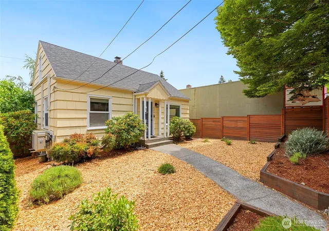 Photo 2 of Single family home for sale at 9440 35th Avenue Sw, Seattle, WA 98126 | MLS# NWM2543232 | Listing updated on 2026-10-08