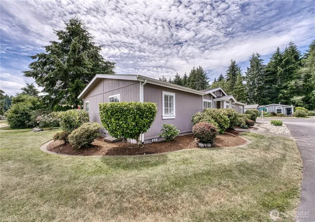 Photo 3 of Manufactured home for sale at 14707 45th Avenue Ct Nw, Gig Harbor, WA 98332 | MLS# NWM2543240 | Listing updated on 2026-10-01