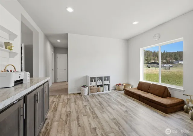 Photo 4 of Manufactured home for sale at 524 Sunny Meadows Dr, Cle Elum, WA 98922 | MLS# NWM2543254 | Listing updated on 2026-09-22