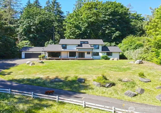 Photo 2 of Single family home for sale at 178 Bella Dr, Fox Island, WA 98333 | MLS# NWM2543285 | Listing updated on 2026-09-21