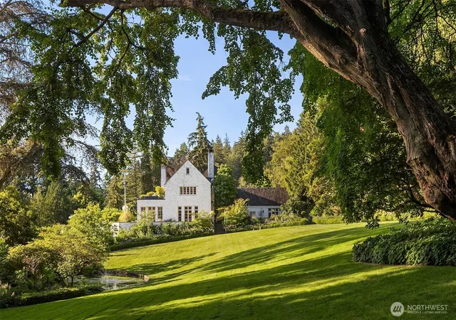 Photo 1 of Mansion for sale at 36 Nw Cherry Loop Dr, Shoreline, WA 98177 | MLS# NWM2543308 | Listing updated on 2026-09-22