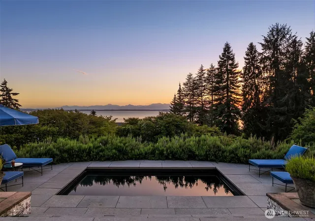 Photo 3 of Mansion for sale at 36 Nw Cherry Loop Dr, Shoreline, WA 98177 | MLS# NWM2543308 | Listing updated on 2026-09-22