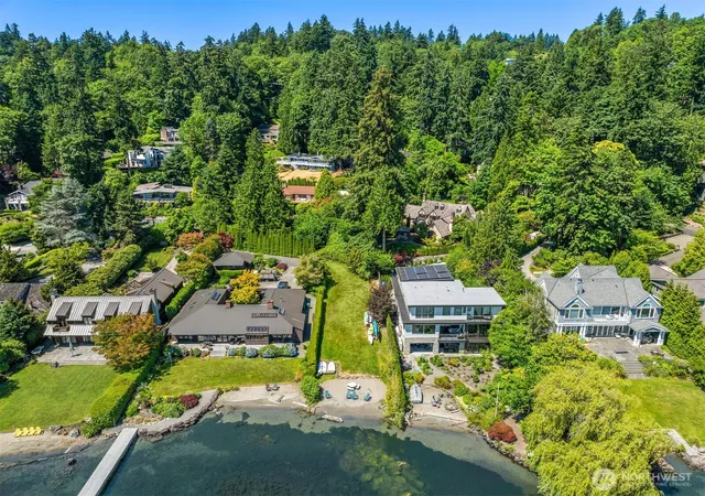 Photo 2 of Single family home for sale at 4336 E Mercer Way, Mercer Island, WA 98040 | MLS# NWM2543333 | Listing updated on 2026-09-30