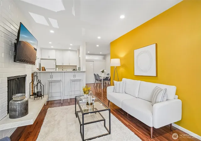 Photo 2 of Condo for sale at 901 5th Avenue N #107, Seattle, WA 98109 | MLS# NWM2543337 | Listing updated on 2026-09-22
