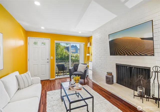 Photo 3 of Condo for sale at 901 5th Avenue N #107, Seattle, WA 98109 | MLS# NWM2543337 | Listing updated on 2026-09-22
