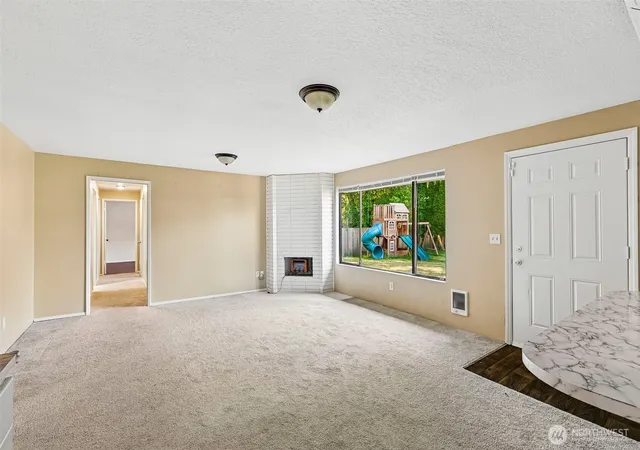 Photo 4 of Single family home for sale at 10204 21st Avenue W, Everett, WA 98204 | MLS# NWM2543349 | Listing updated on 2026-09-18