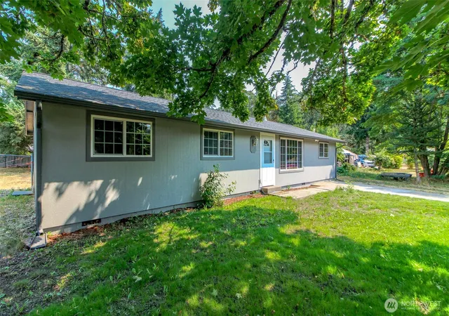 Photo 3 of Single family home for sale at 4735 Gallup Ct Se, Olympia, WA 98513 | MLS# NWM2543369 | Listing updated on 2026-09-23
