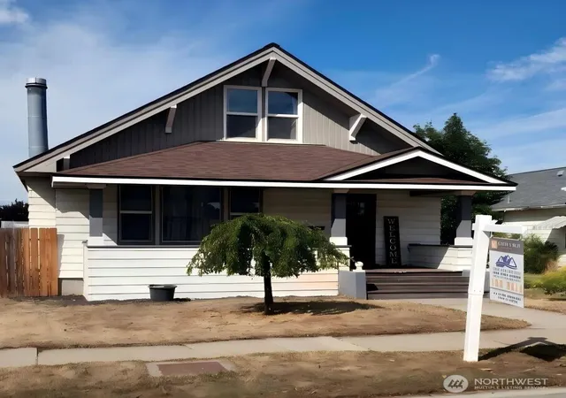 Photo 2 of Single family home for sale at 309 E 3rd Street, Ritzville, WA 99169 | MLS# NWM2543389 | Listing updated on 2026-09-24