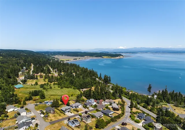 Photo 4 of Single family home for sale at 35 Lucky Ln, Camano Island, WA 98282 | MLS# NWM2543401 | Listing updated on 2026-09-28